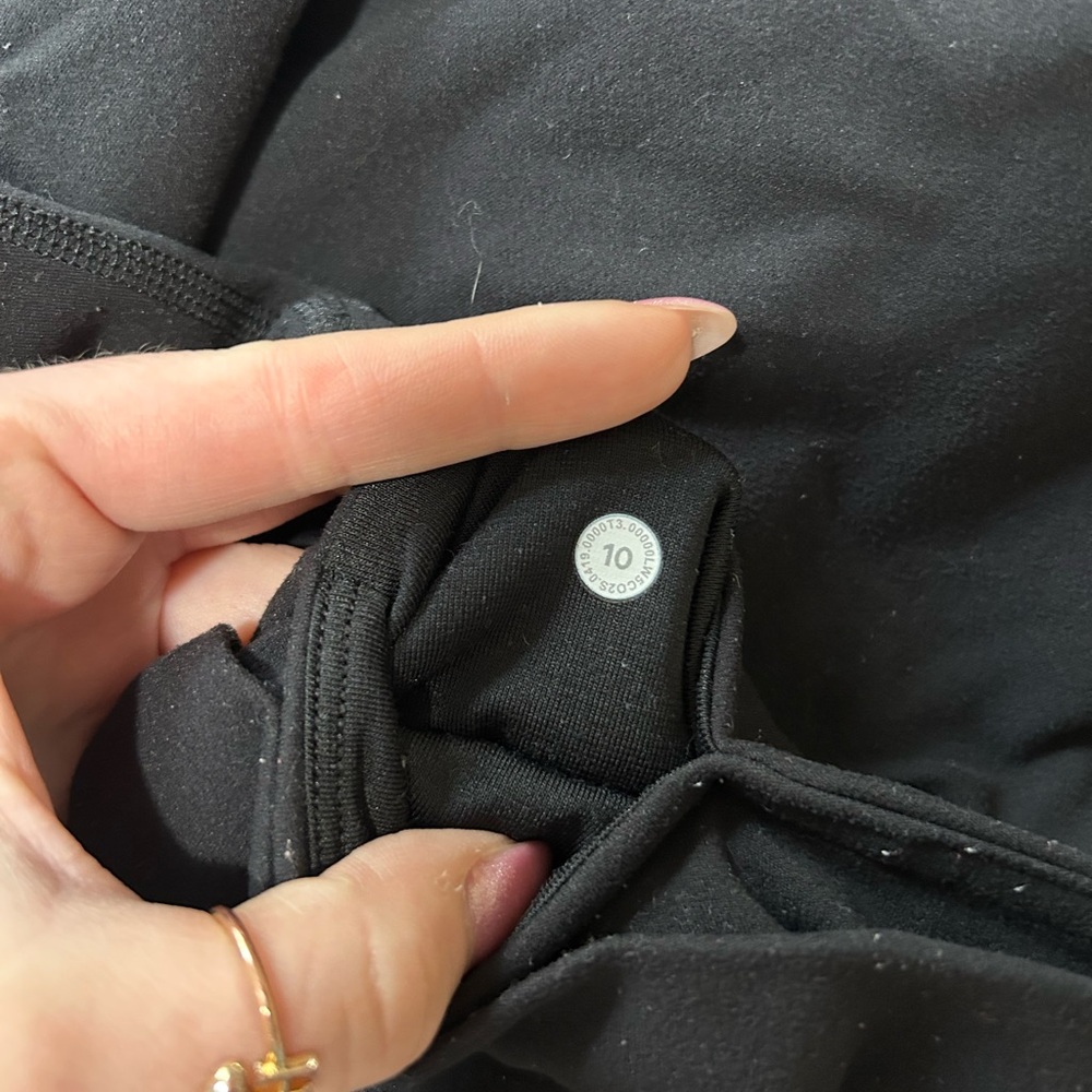 Lululemon Black Align Joggers in Size 10 - Picture 7 of 10